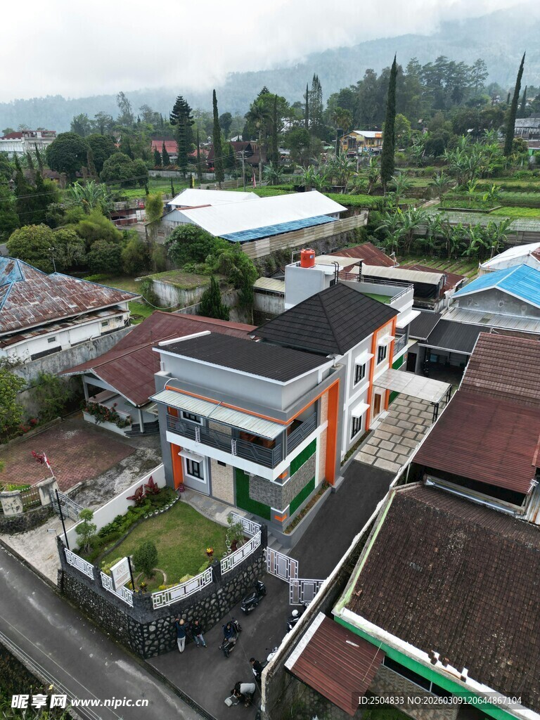 小镇建筑群俯瞰景观