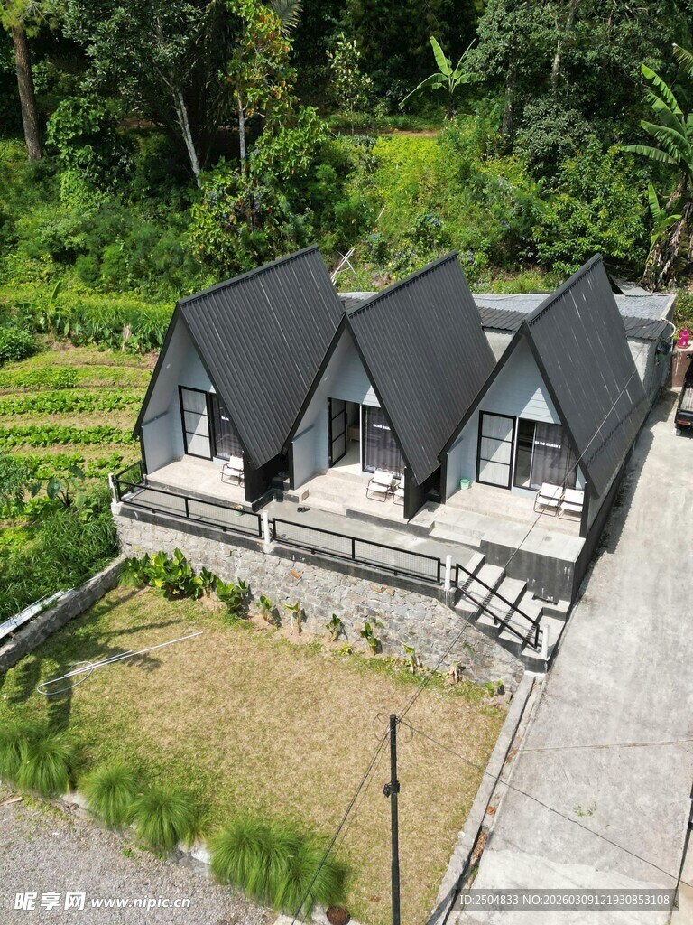 山间独栋小屋 自然美景相伴