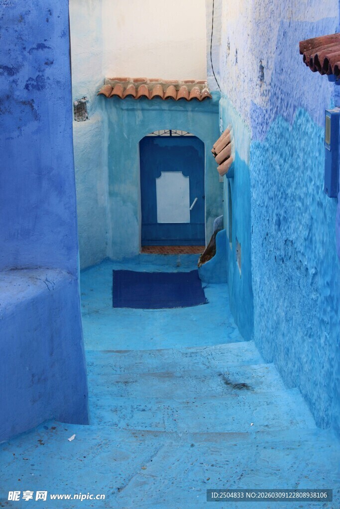 蓝色梦幻小巷景致