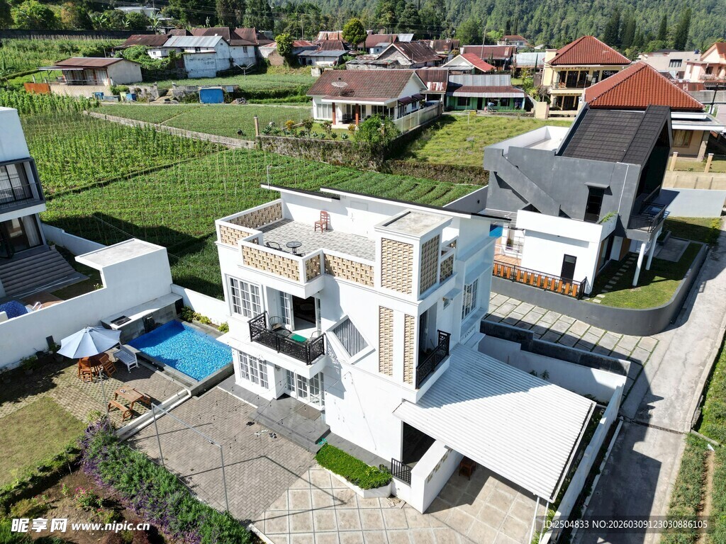 现代风格独栋别墅俯瞰图