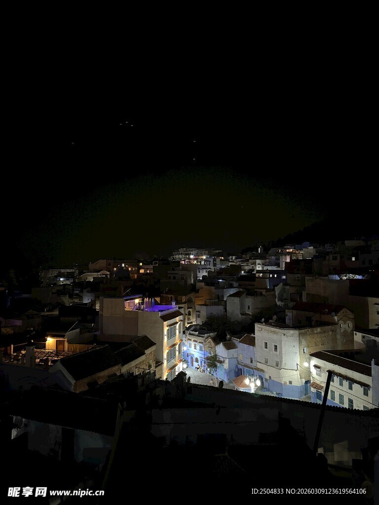 夜晚城镇灯火景观