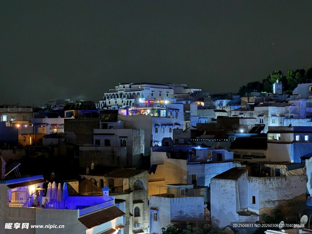 夜晚山城灯火景观