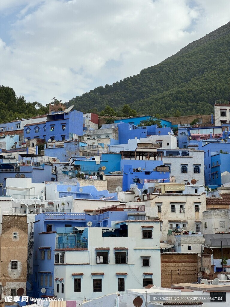 蓝白小镇 梦幻般的建筑景观