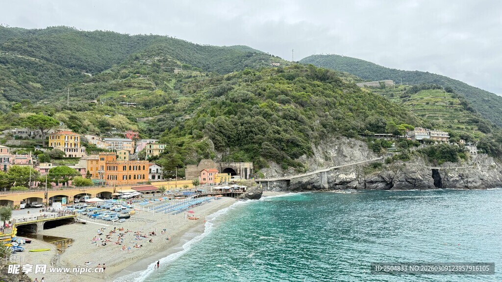 美丽海滨小镇风光