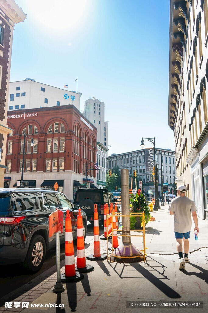 城市街道施工场景