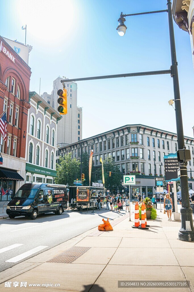 城市街道日常景象