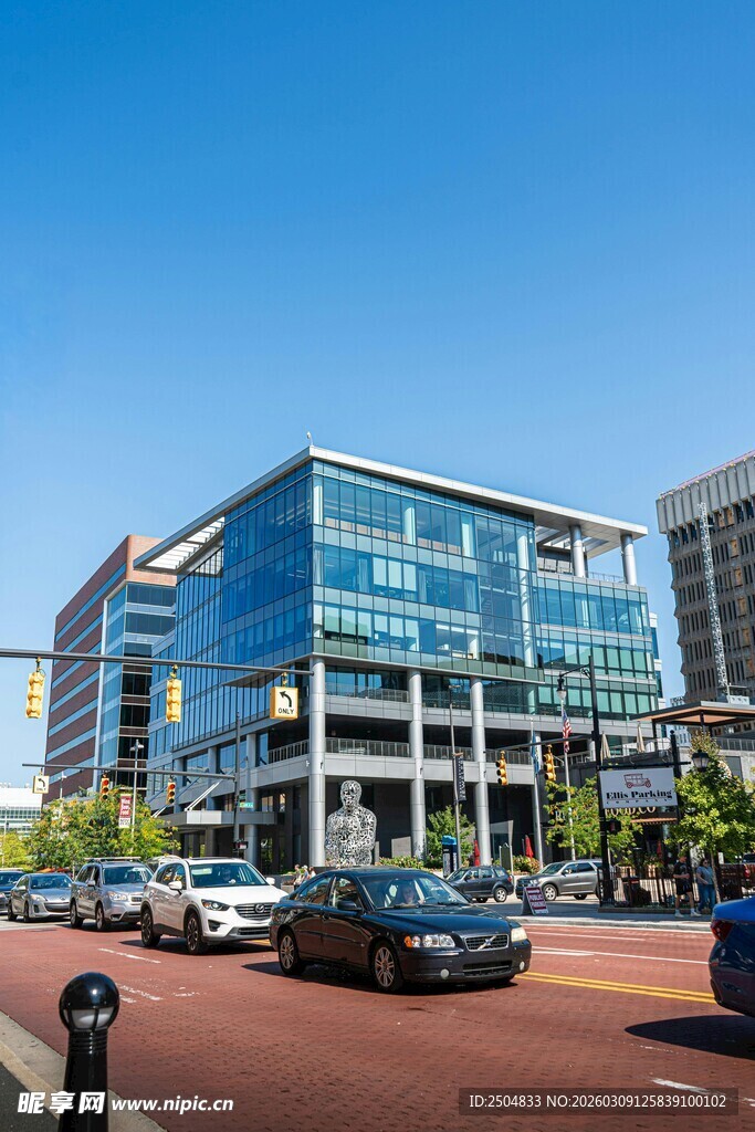 现代都市办公楼外观景象