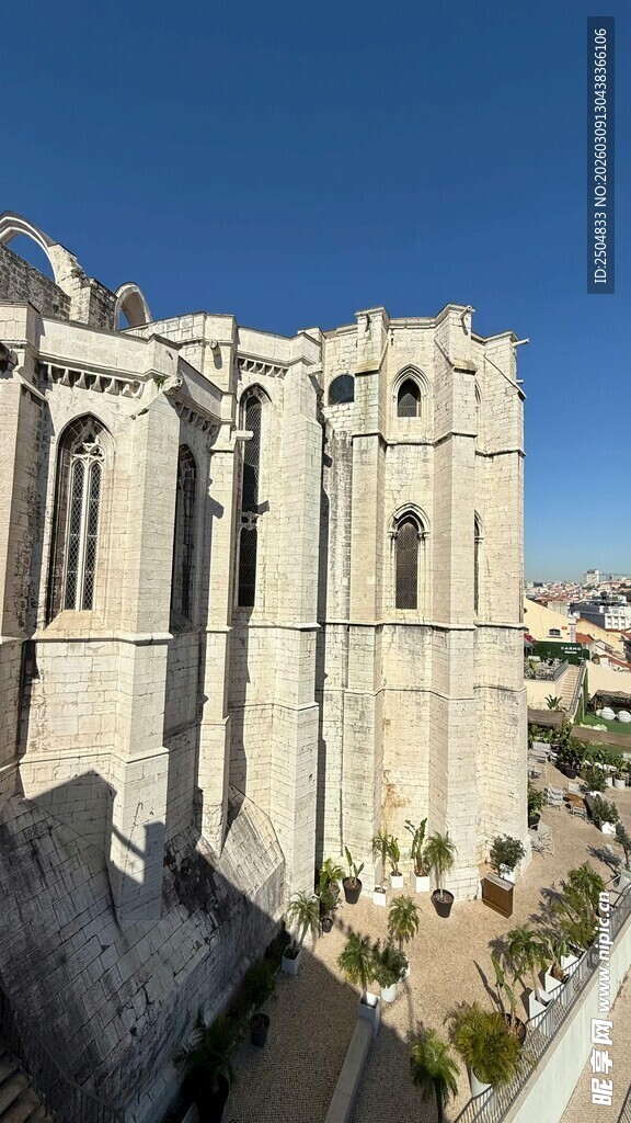 古老宏伟的建筑风貌