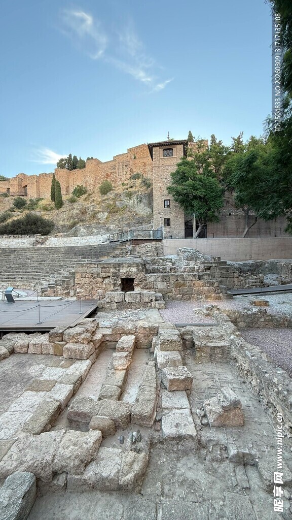 古老遗址展现历史沧桑