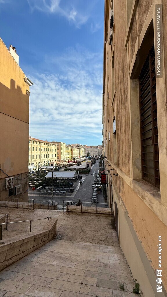 古老街巷中的建筑景致