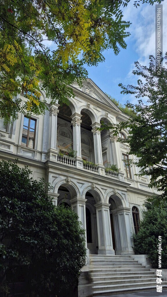 古典风格建筑外观