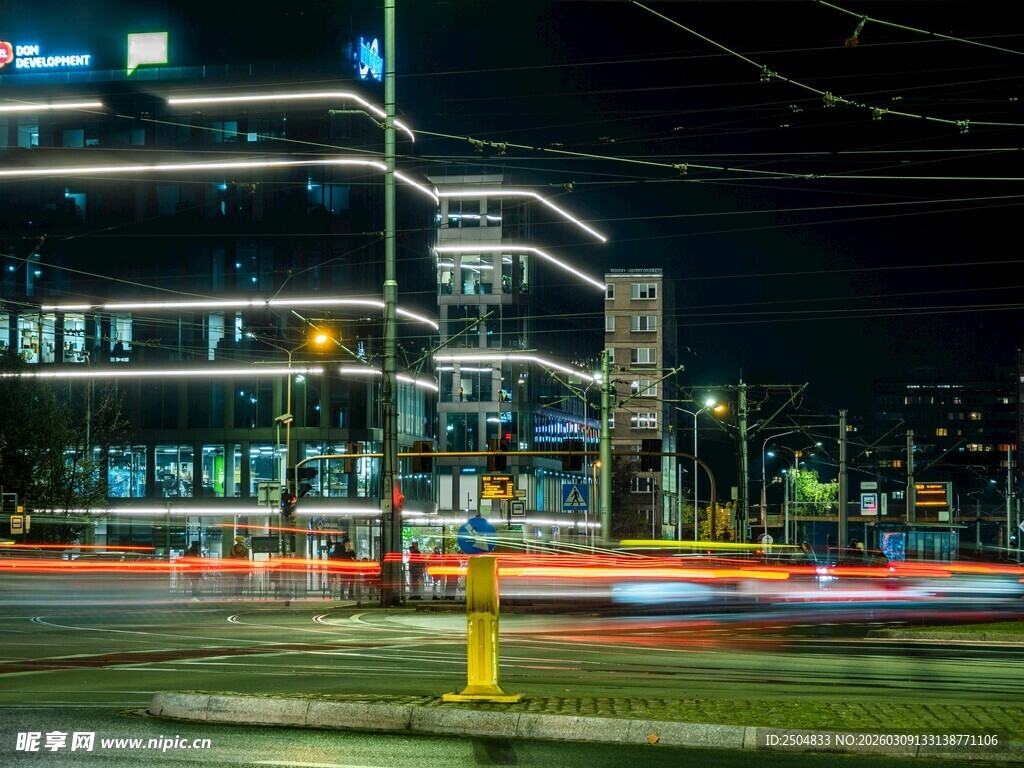 城市夜景车流灯光轨迹