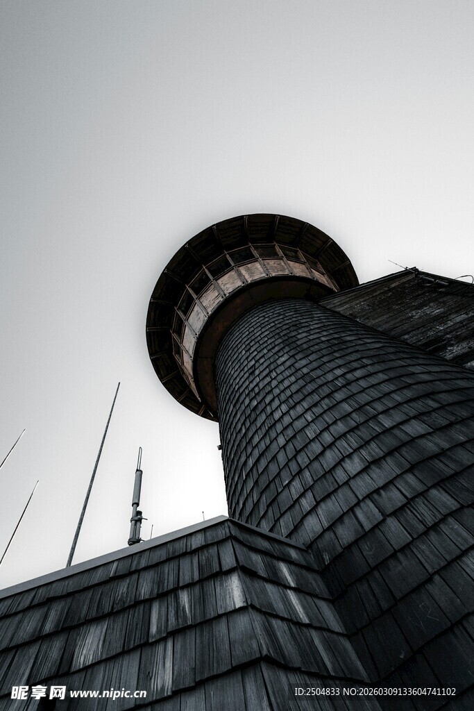高耸建筑局部特写