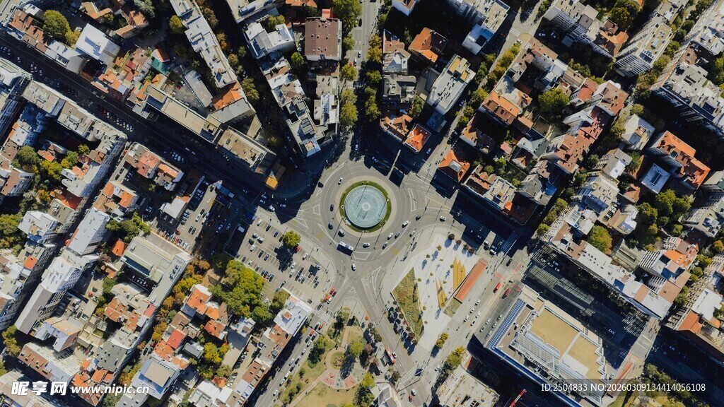 城市中心广场鸟瞰景观