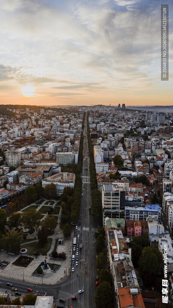 城市黄昏全景俯瞰