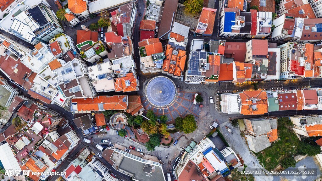 俯瞰多彩城市建筑景观