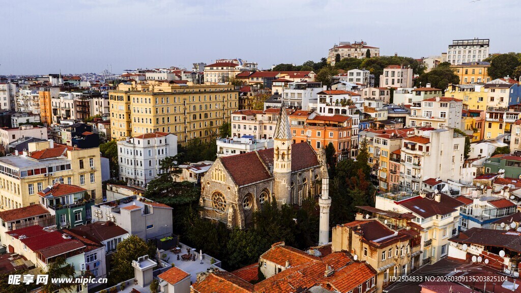 俯瞰多彩城市建筑景观