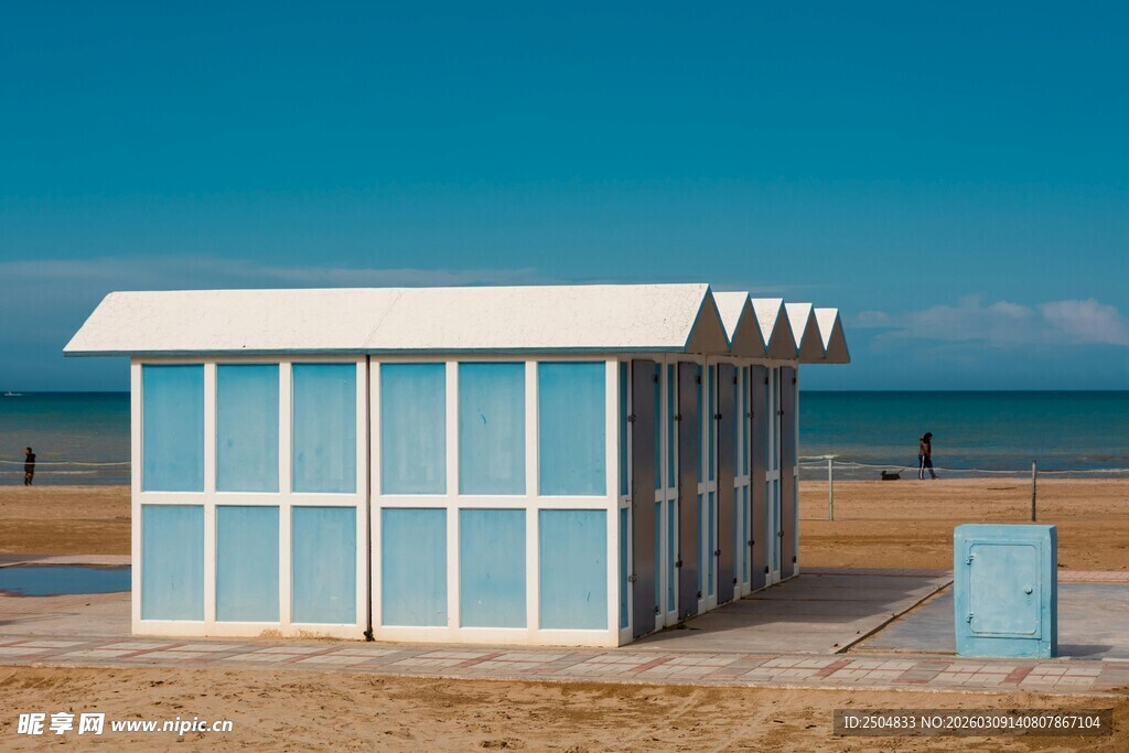 海边蓝白小屋