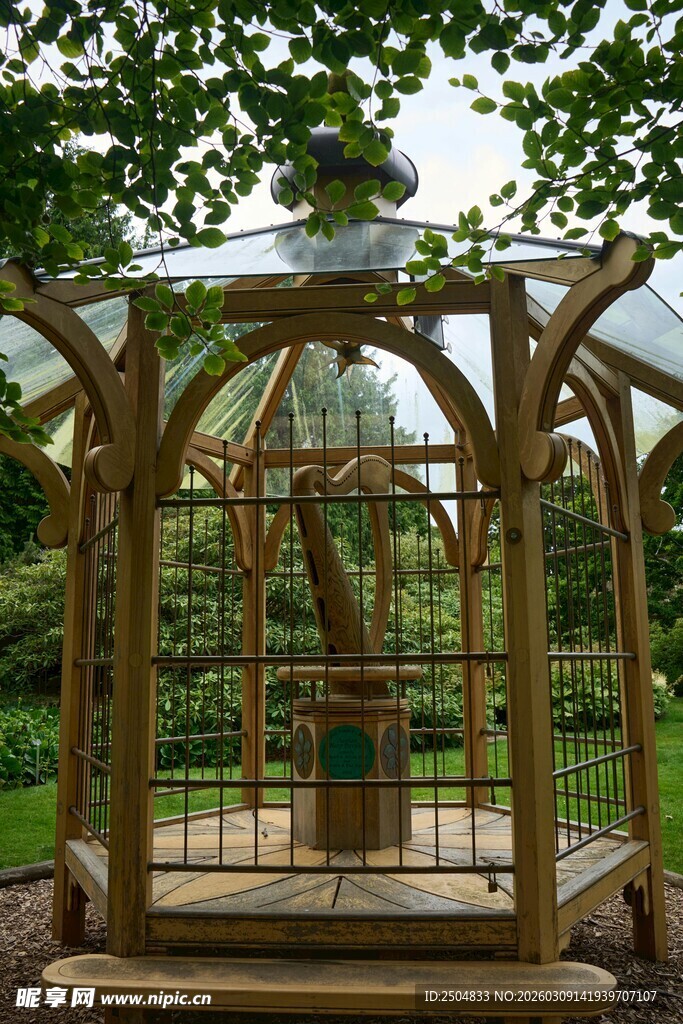 户外木质凉亭景观