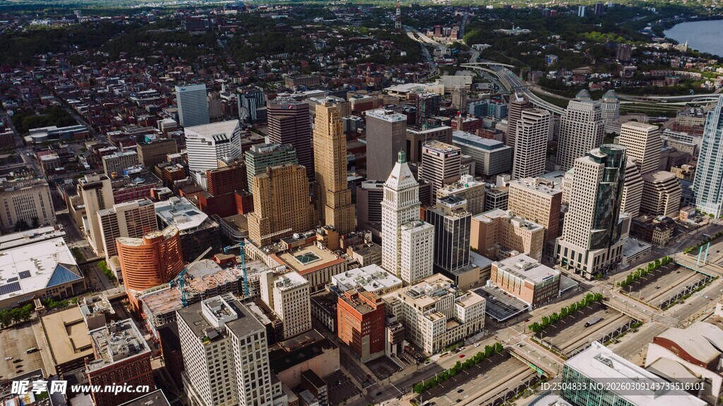 城市高楼鸟瞰景观