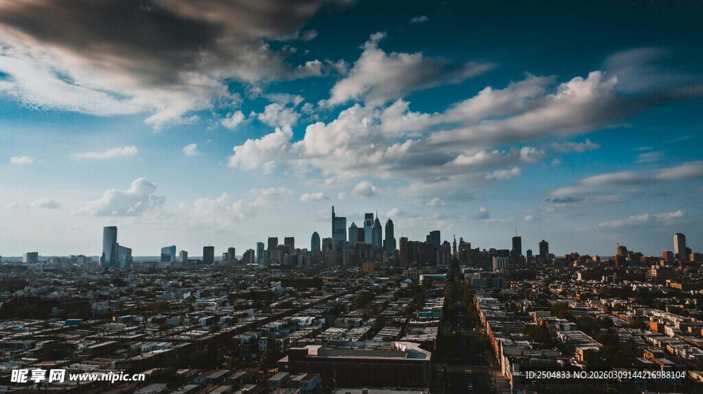 城市天际线 壮丽云端景观