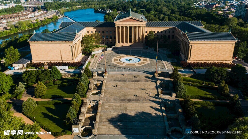 俯瞰壮观建筑群