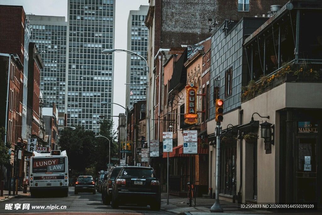 城市街道的日常景象