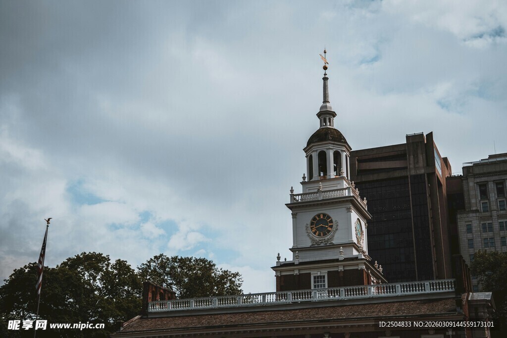 古典钟楼建筑景观