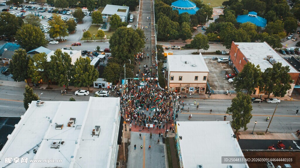 城市街道空中视角景象