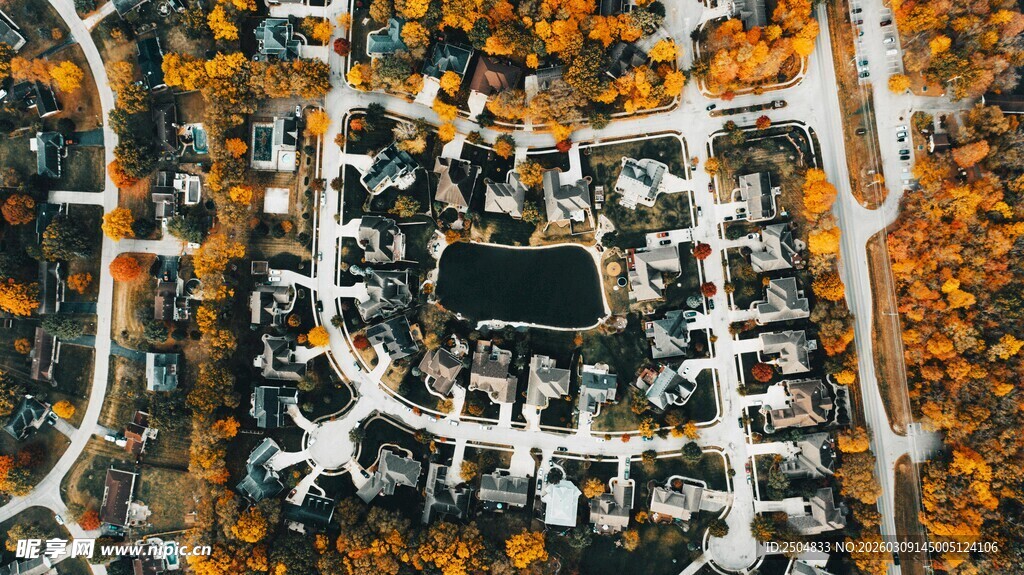 秋日城市景观鸟瞰图