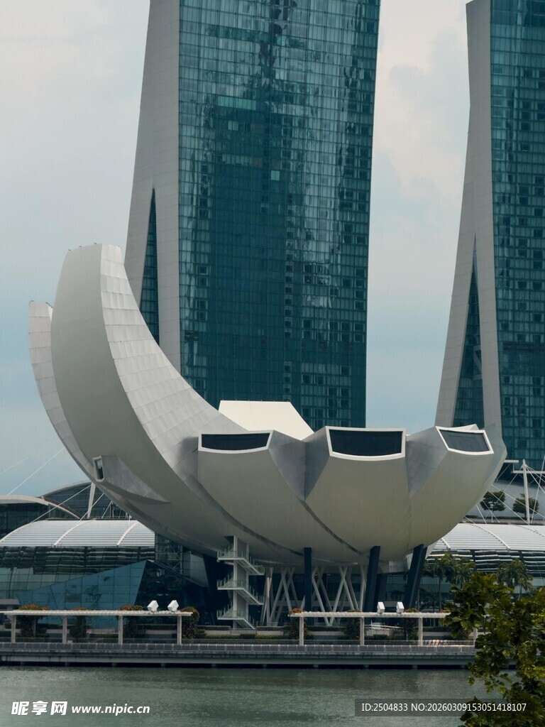 新加坡滨海湾独特建筑景观