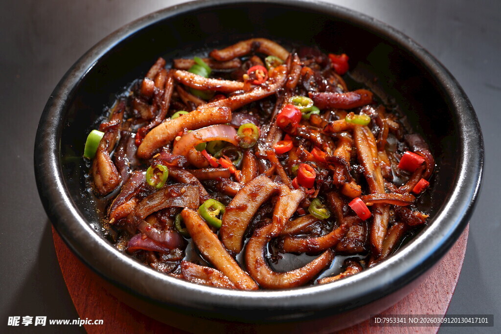 香辣美味的炒鱿鱼丝