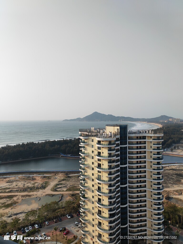 海滨高楼景观
