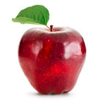 鲜红带叶苹果特写