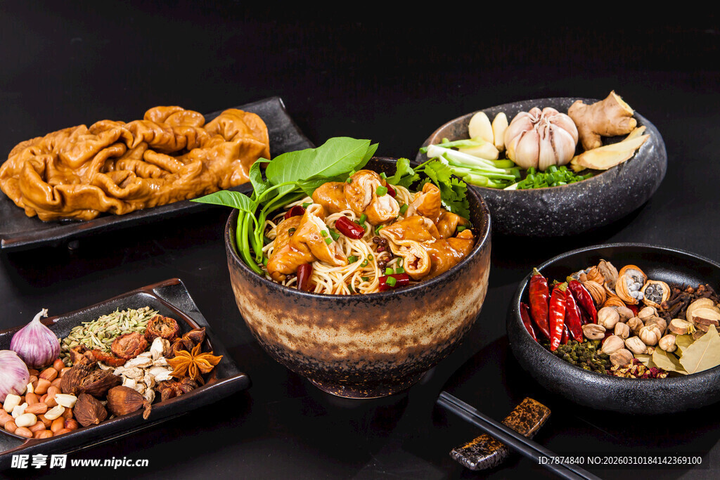 多样美味中式卤味拼盘