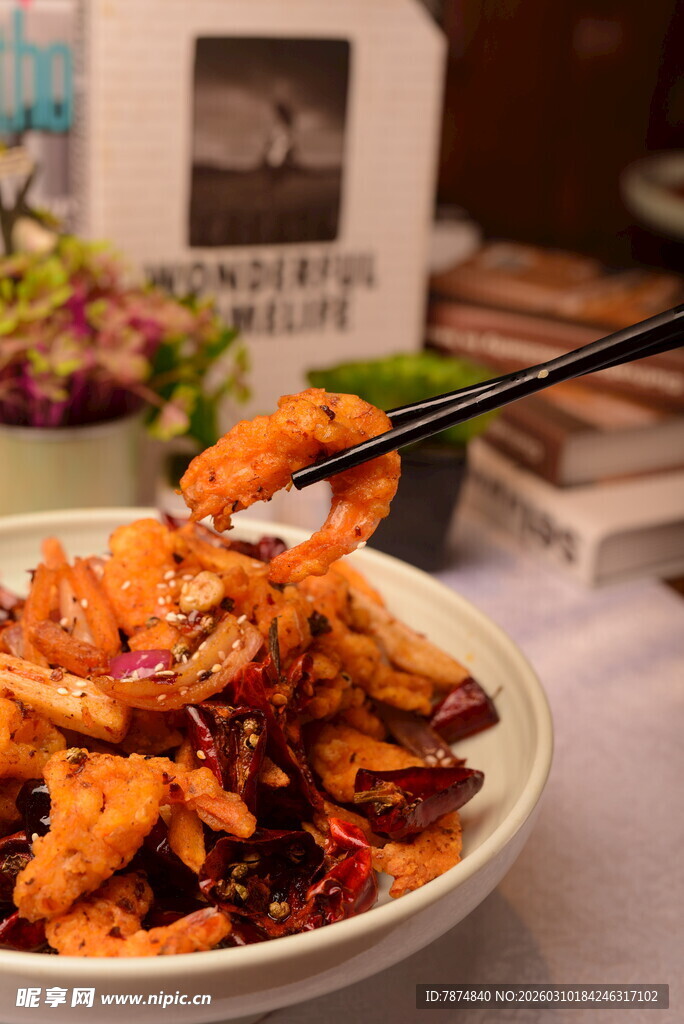 美味香辣手撕鸡诱人呈现