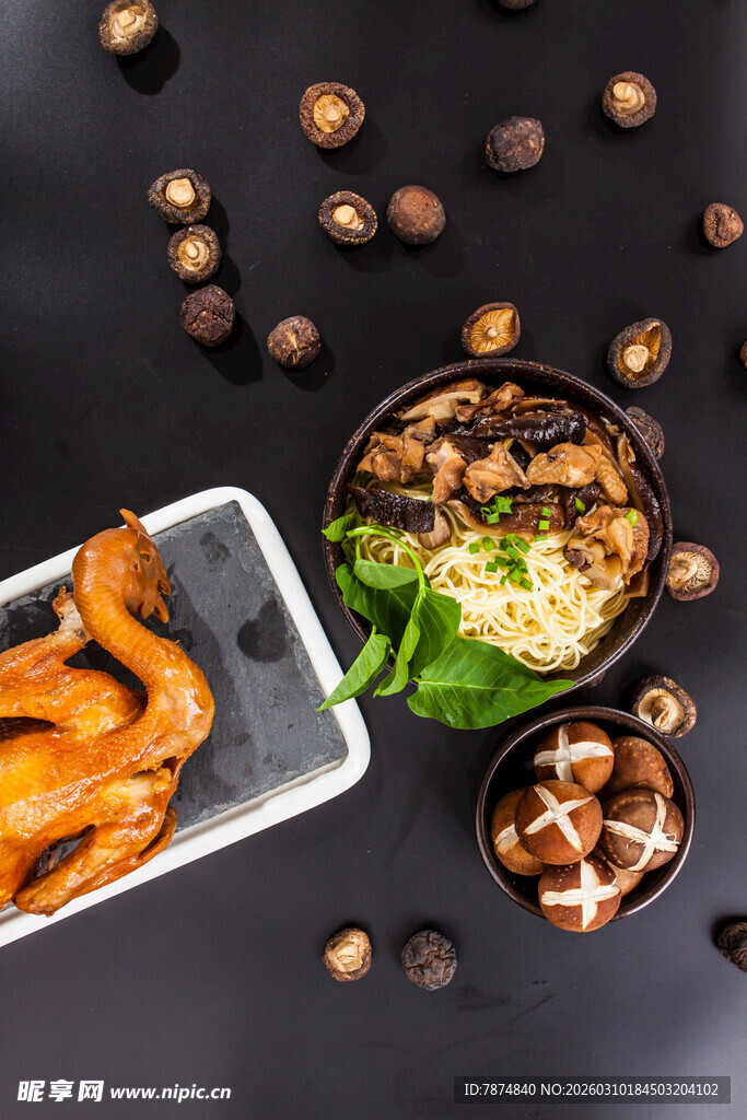 美味菌菇拼盘 诱人佳肴