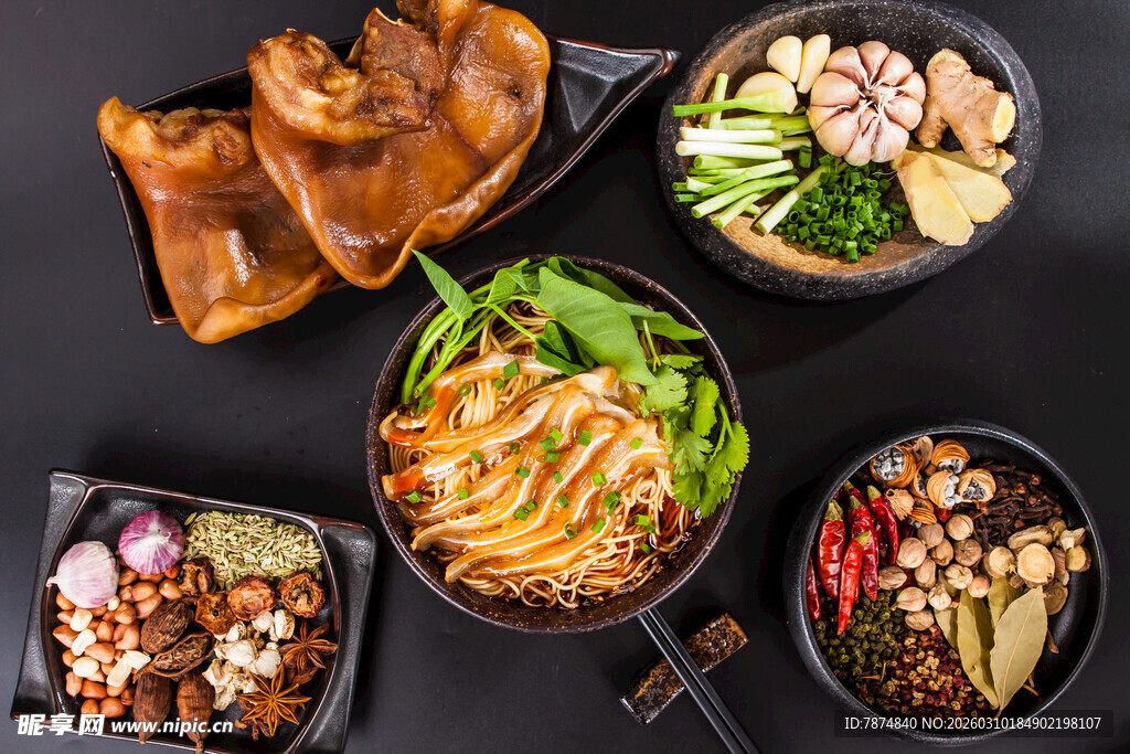 多样美味卤味拼盘展示