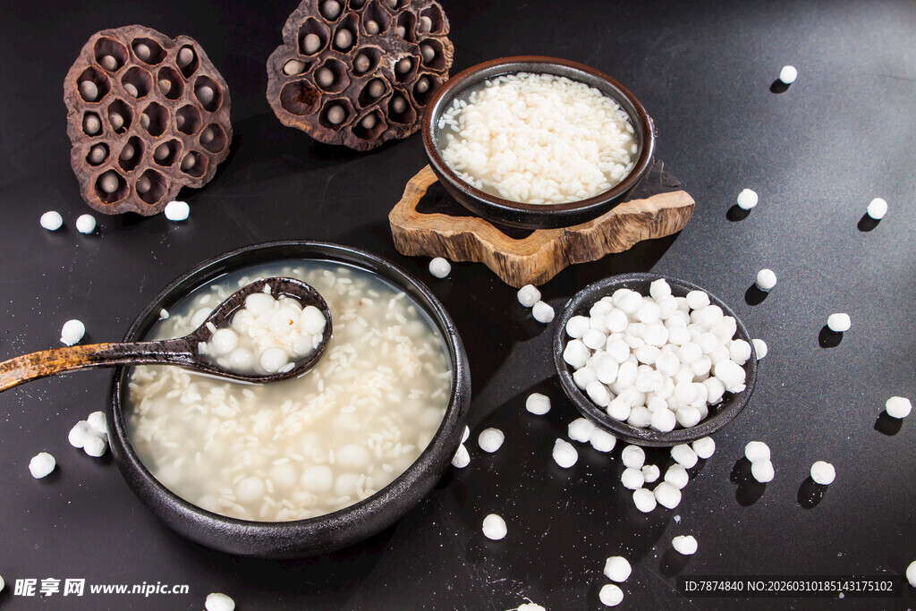 传统食材 白米与米粥展示