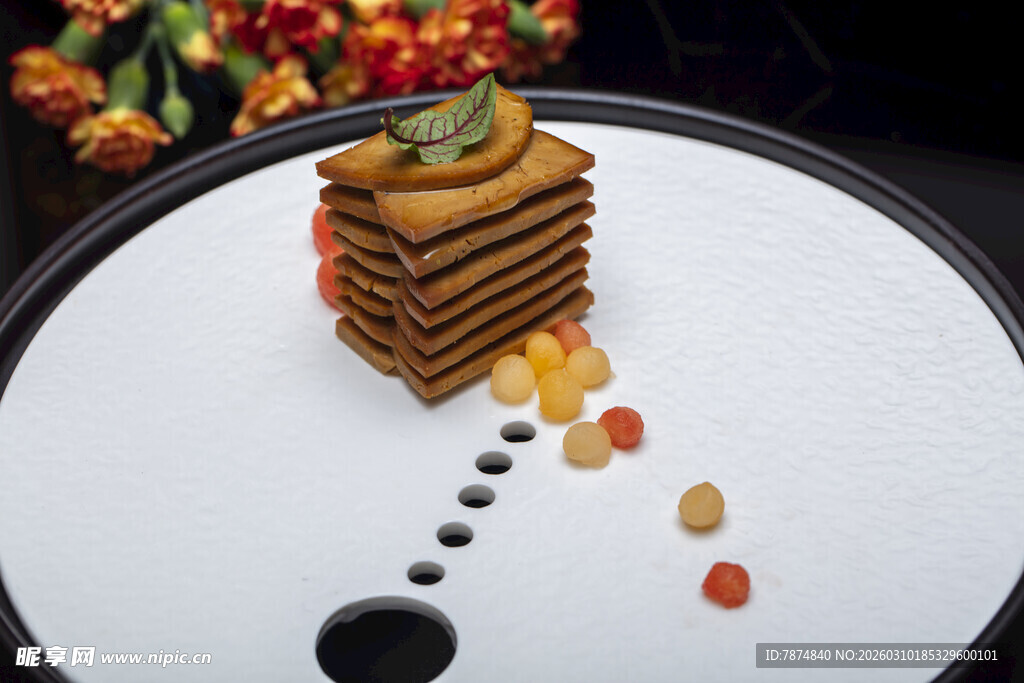 创意摆盘的美味饼干