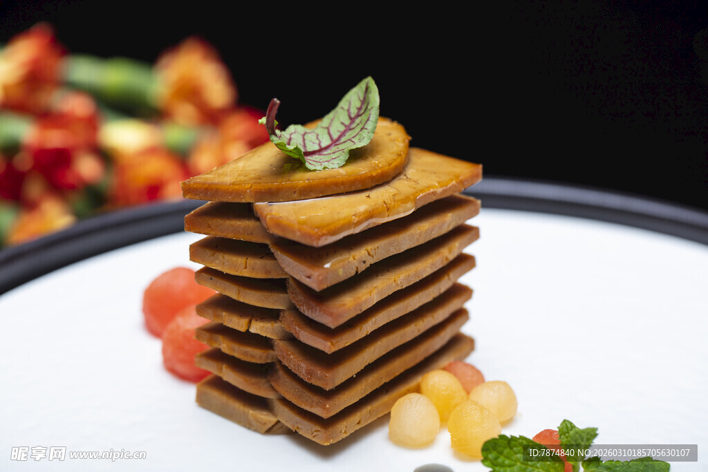 创意堆叠的美味饼干拼盘