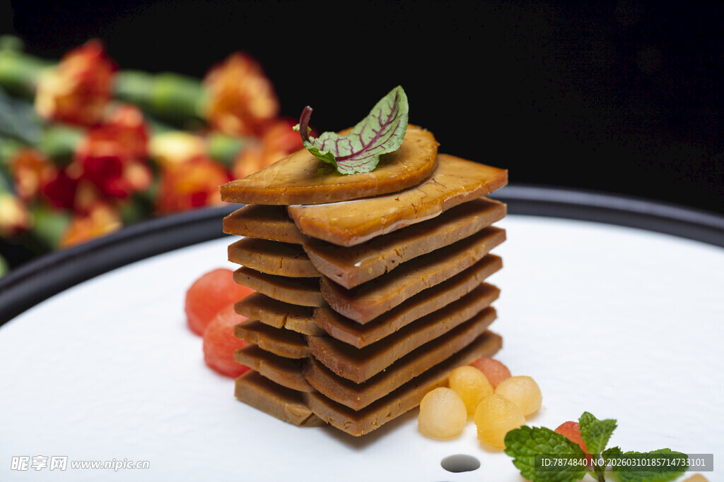 创意巧克力塔精致摆盘