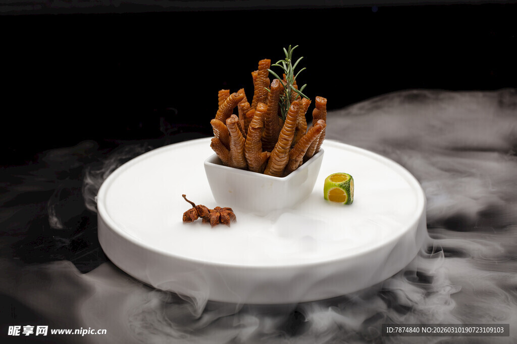 创意摆盘的特色炸物美食