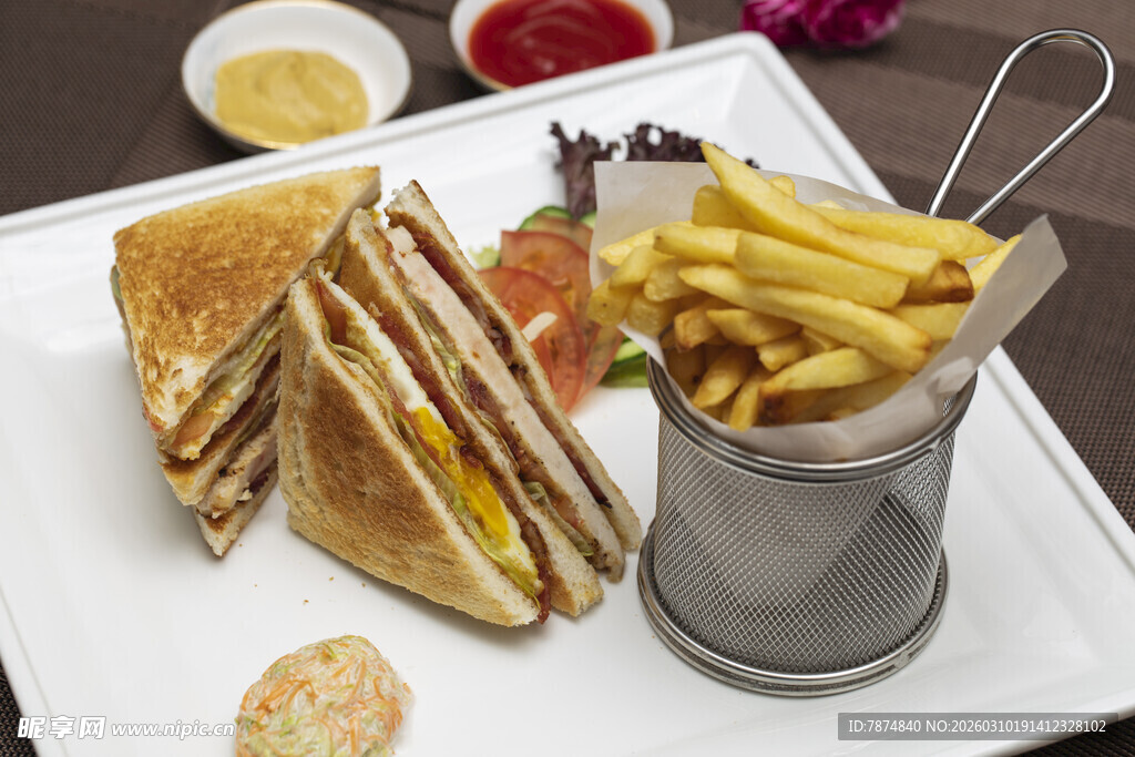 美味三明治配薯条小食