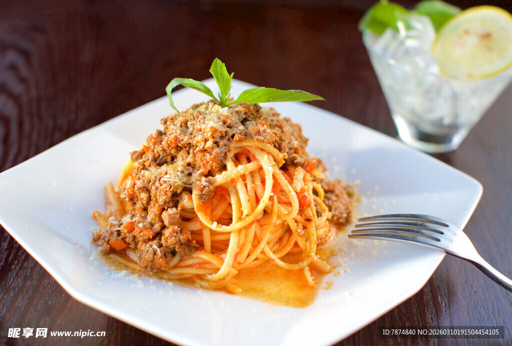 美味肉酱意大利面