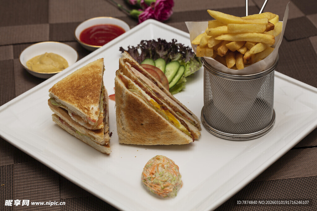 美味三明治配薯条套餐