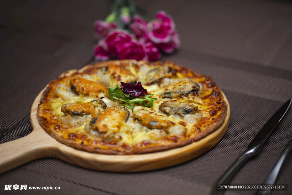 美味海鲜披萨诱人呈现