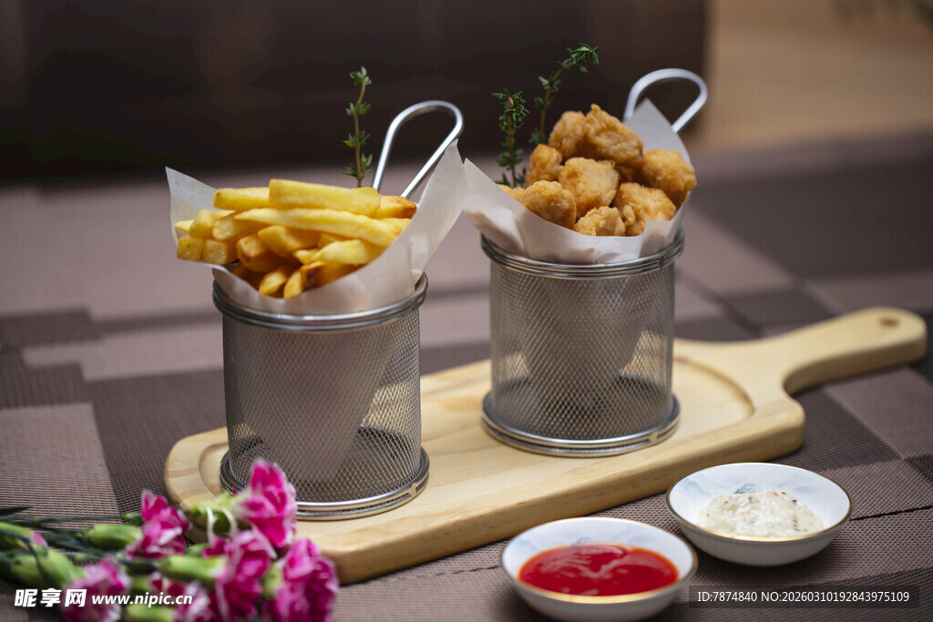 美味小吃组合装盘展示