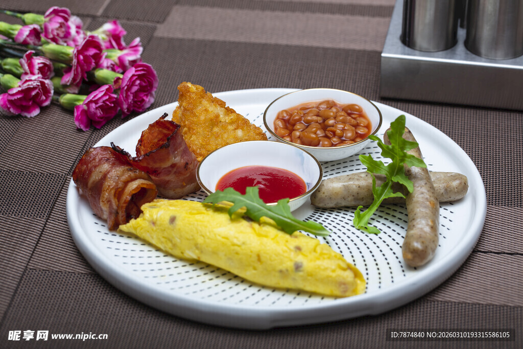 丰盛早餐拼盘 美味诱人