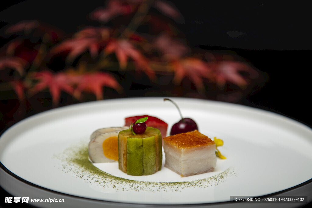 精致日式甜点摆盘